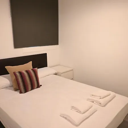 Homenfun Les Corts Apartamento *